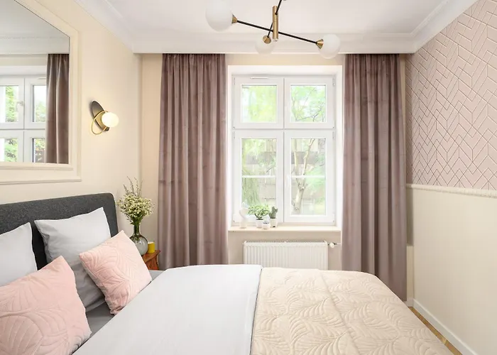 Quiet On The Main Square, 2 Bathrooms דירה ורוצלב