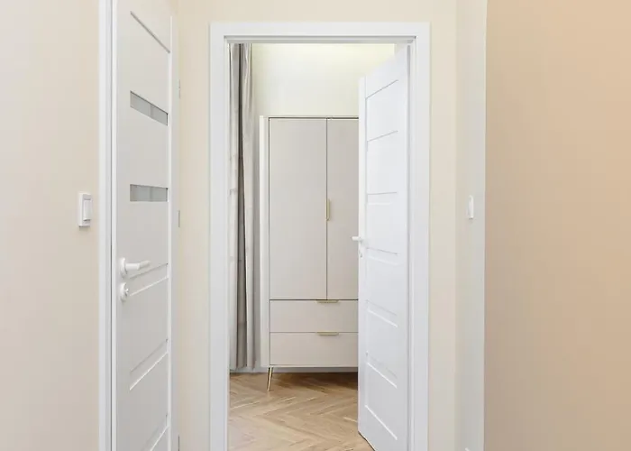 Quiet On The Main Square, 2 Bathrooms ורוצלב