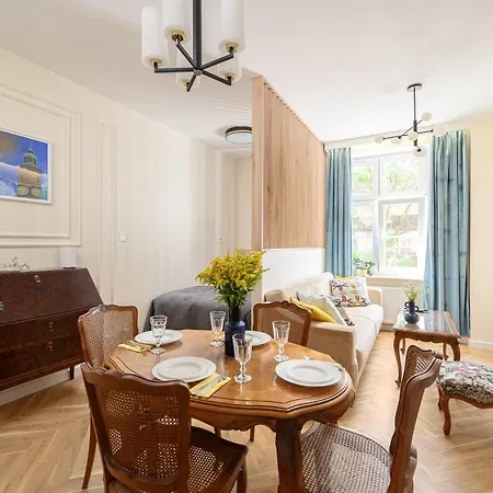 Quiet On The Main Square, 2 Bathrooms Breslavia