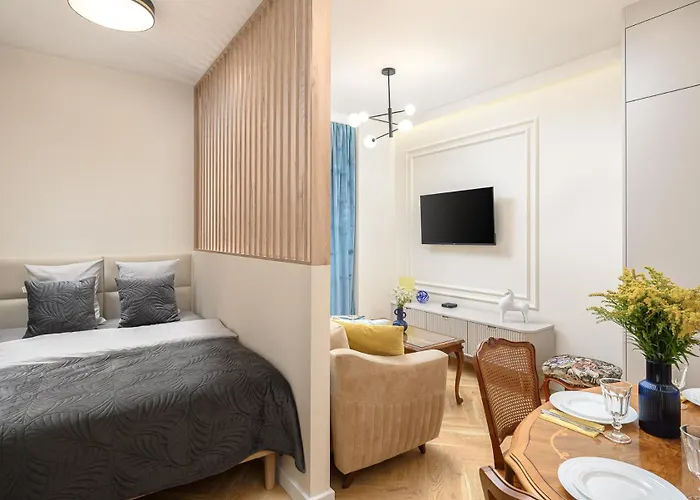 Quiet On The Main Square, 2 Bathrooms Apartmán