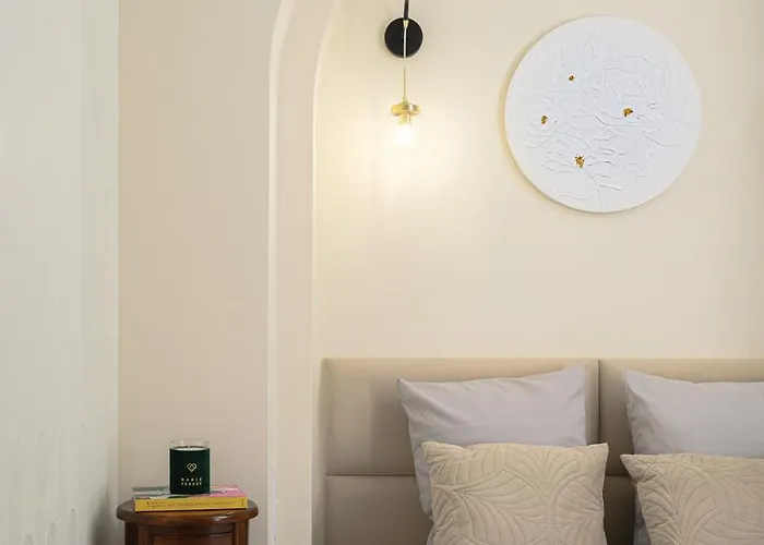 Quiet On The Main Square, 2 Bathrooms Apartmán *